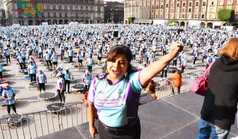 CDMX Rompe Récord Guinness de la Clase de Trampolin Fitness Más Grande del Mundo